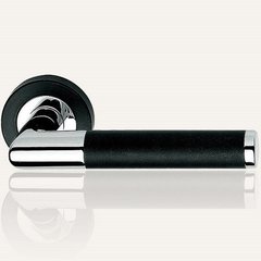 Ручка Linea Cali Karina VE/CR (102 металева розета) чорний матовий/хром полірований